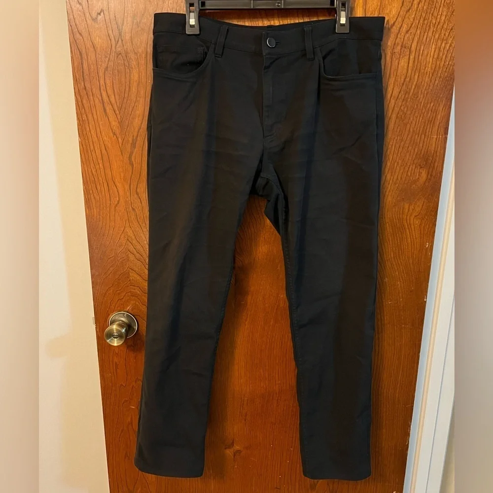 Theory sleek modern